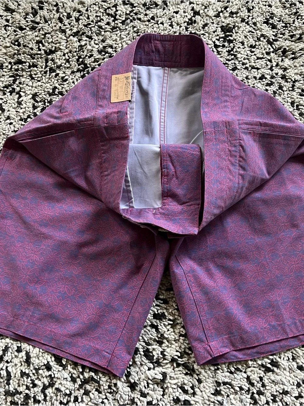 Faherty Biarritz Board Shorts Light Red Blue 9” Inseam Quick Dry Men’s Size 32